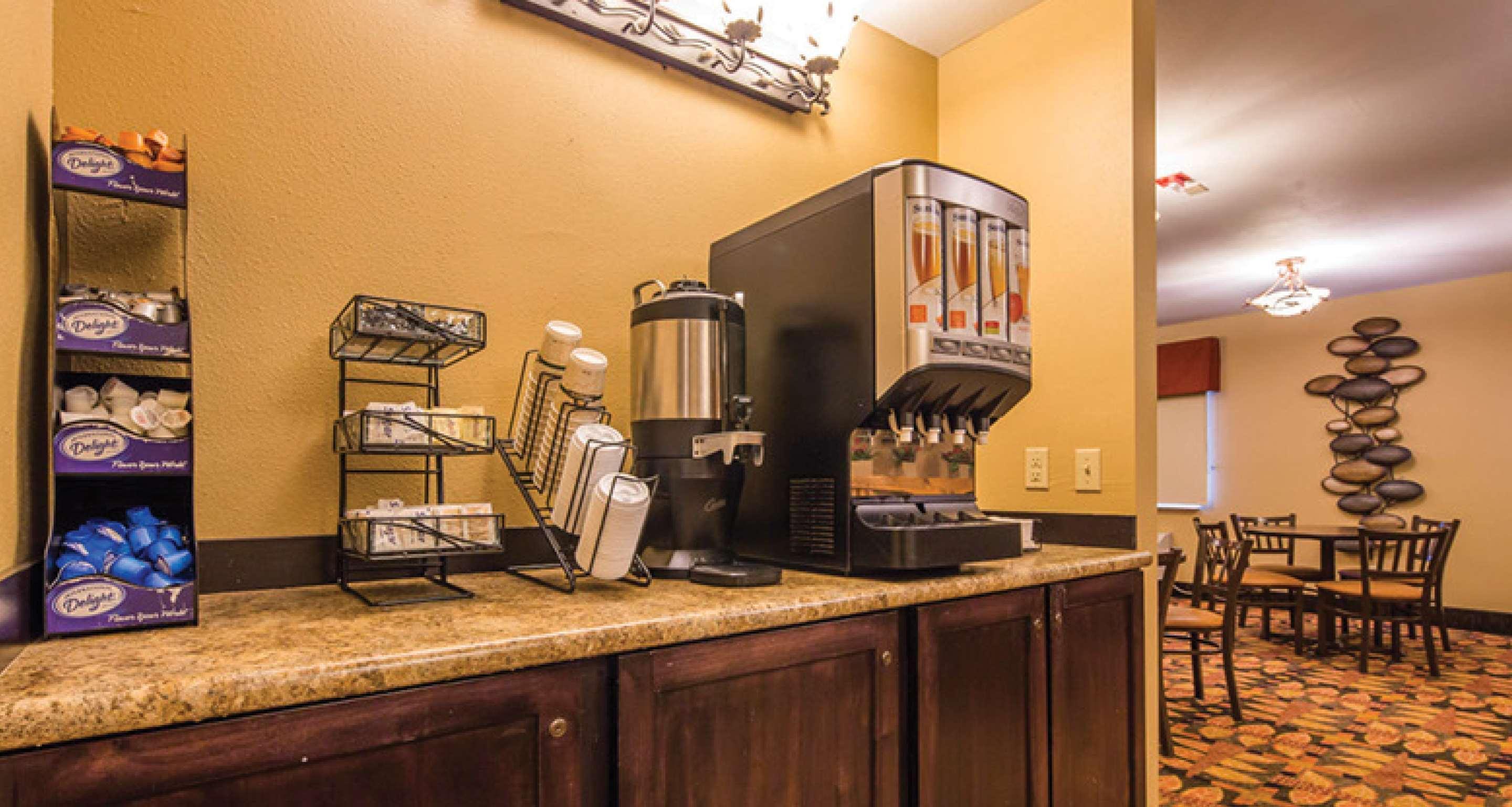 Best Western Plus Deer Park Hotel And Suites Крейг Екстер'єр фото
